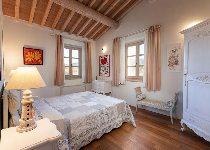 Quercia Alta By Interhome شقة Le Case